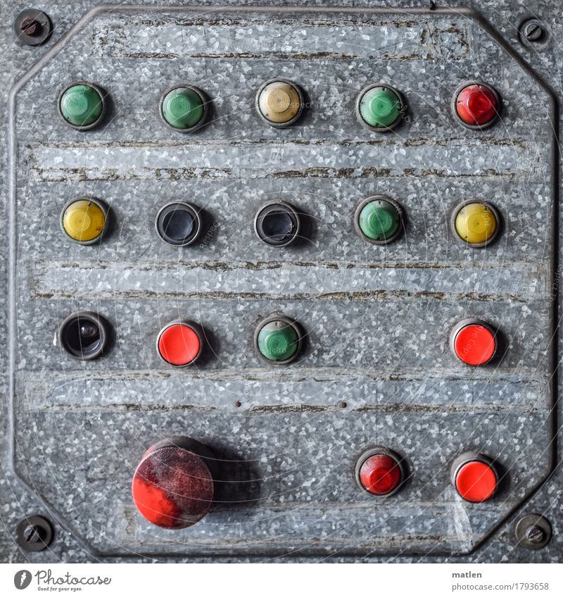 1100 l button Spielkonsole Software Technik & Technologie High-Tech alt authentisch gelb grau grün rot schwarz Schaltpult Drehregler Hauptschalter Schraube