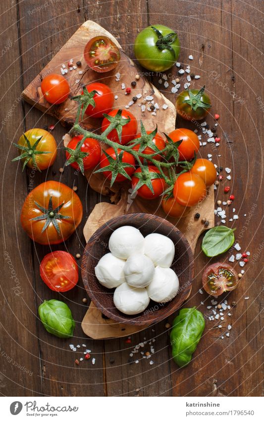 Italienische Küche ingridients Käse Gemüse Brot Kräuter & Gewürze Vegetarische Ernährung Diät Schalen & Schüsseln Flasche frisch hell natürlich braun grün