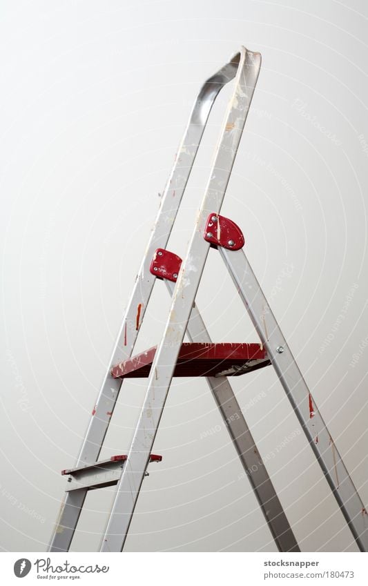 Leitern heimwerken Aluminium Leichtmetall dreckig malen Flecken gefärbt niemand Trittleiter Objektfotografie
