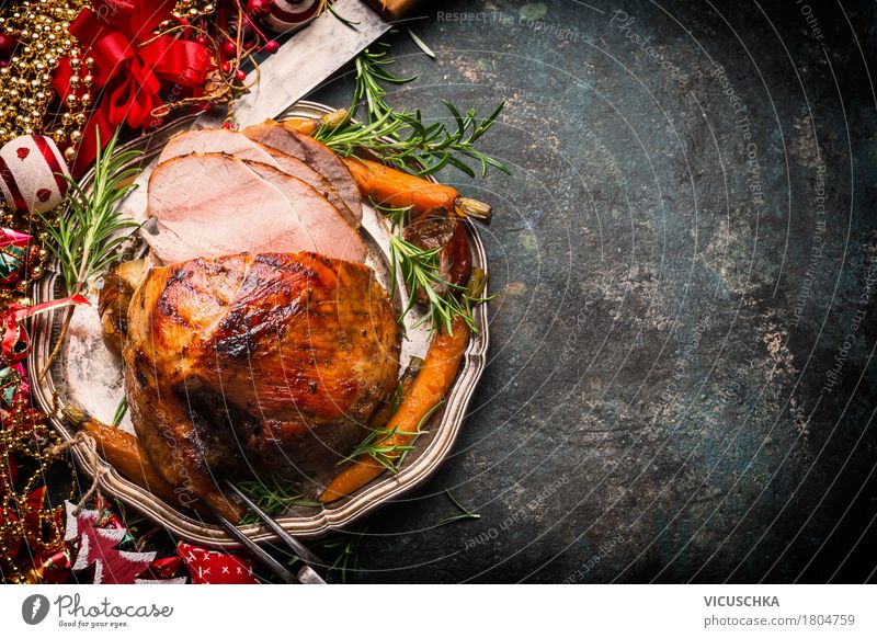 Weihnachtsbraten Lebensmittel Fleisch Gemüse Ernährung Abendessen Festessen Bioprodukte Geschirr Teller Messer Gabel Stil Design Freude Häusliches Leben Tisch