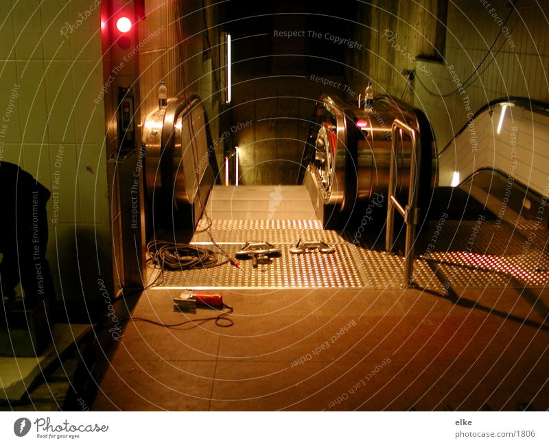 defekt Rolltreppe Werkzeug Stil Licht Elektrisches Gerät Technik & Technologie