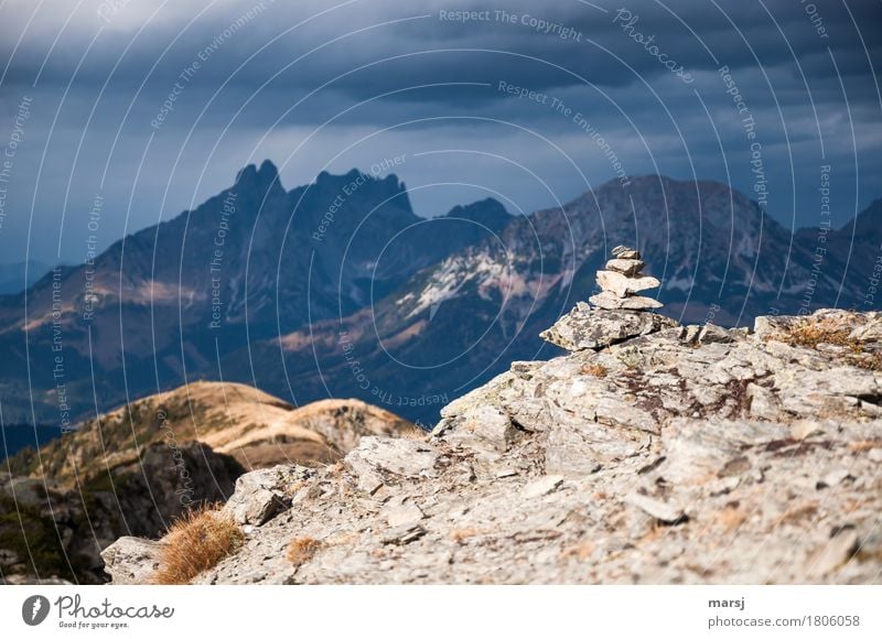 Orientierung- l -ssteinmandl am Berg Natur Landschaft Wolken Gewitterwolken Herbst schlechtes Wetter Felsen Alpen Berge u. Gebirge Bischofsmütze Rörthelstein
