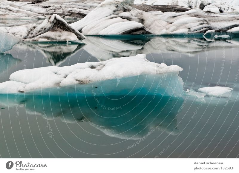 Klimaerwärmung Textfreiraum unten Umwelt Natur Wasser Klimawandel Eis Frost Gletscher Meer kalt blau weiß einzigartig Ferien & Urlaub & Reisen