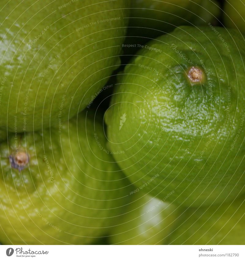 Caipirinha Rohstoff Farbfoto Nahaufnahme Menschenleer Schwache Tiefenschärfe Vogelperspektive Lebensmittel Frucht Dessert Zitrone Limone Zitrusfrüchte Ernährung