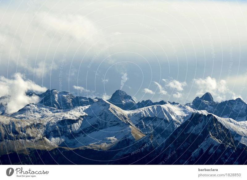 Doppeldeutigkeiten l Gipfeltreffen Ferien & Urlaub & Reisen Landschaft Urelemente Erde Luft Himmel Wolken Alpen Berge u. Gebirge Schneebedeckte Gipfel hoch blau