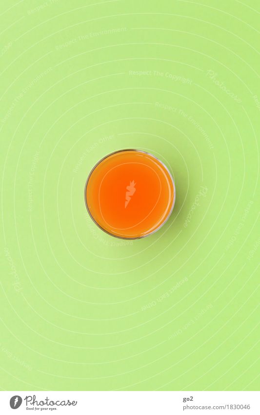 Glas Saft Diät Fasten Getränk trinken Erfrischungsgetränk Gesundheit Gesunde Ernährung Wellness Leben ästhetisch lecker rund saftig grün orange Zufriedenheit