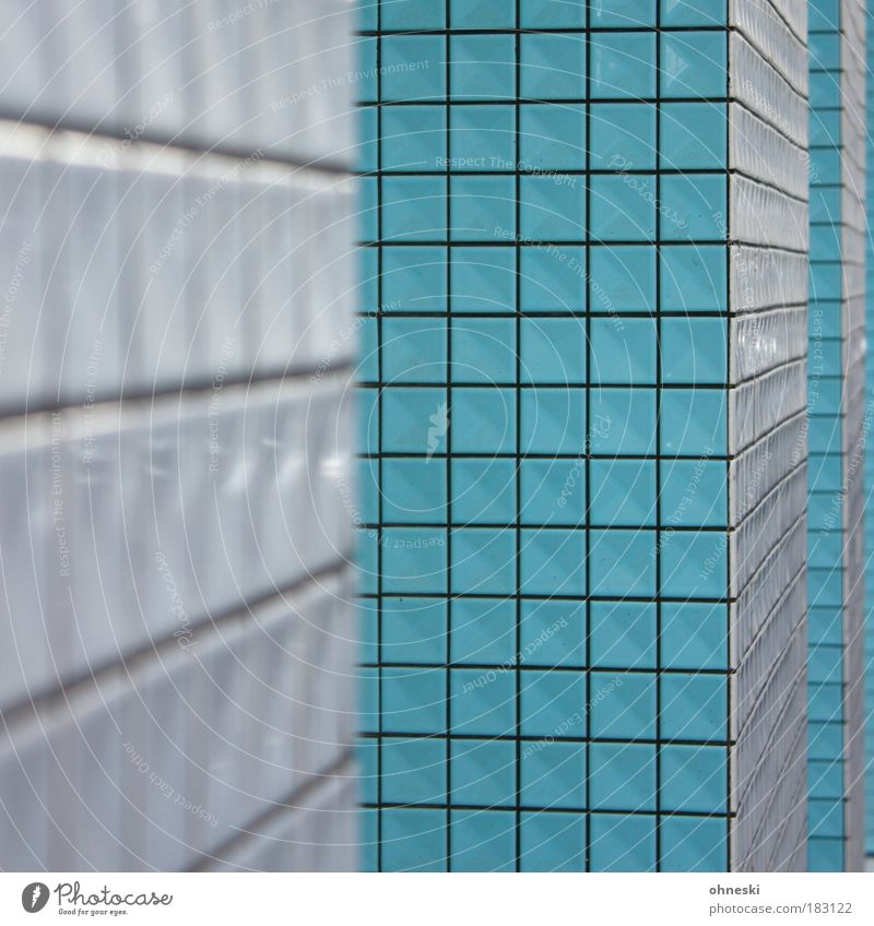 Quadratisch [Köln 2.0] Farbfoto Außenaufnahme abstrakt Muster Strukturen & Formen Unschärfe Schwache Tiefenschärfe Haus Bauwerk Gebäude Architektur Fassade blau
