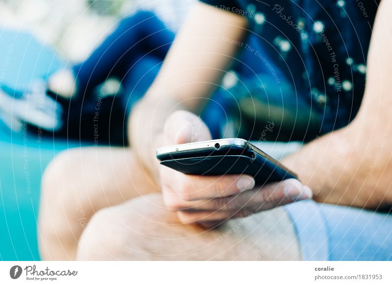 Handysucht maskulin Junger Mann Jugendliche Erwachsene 1 Mensch 18-30 Jahre Spielen Internet PDA online erreichbar SMS Chatten Sommer Telefongespräch