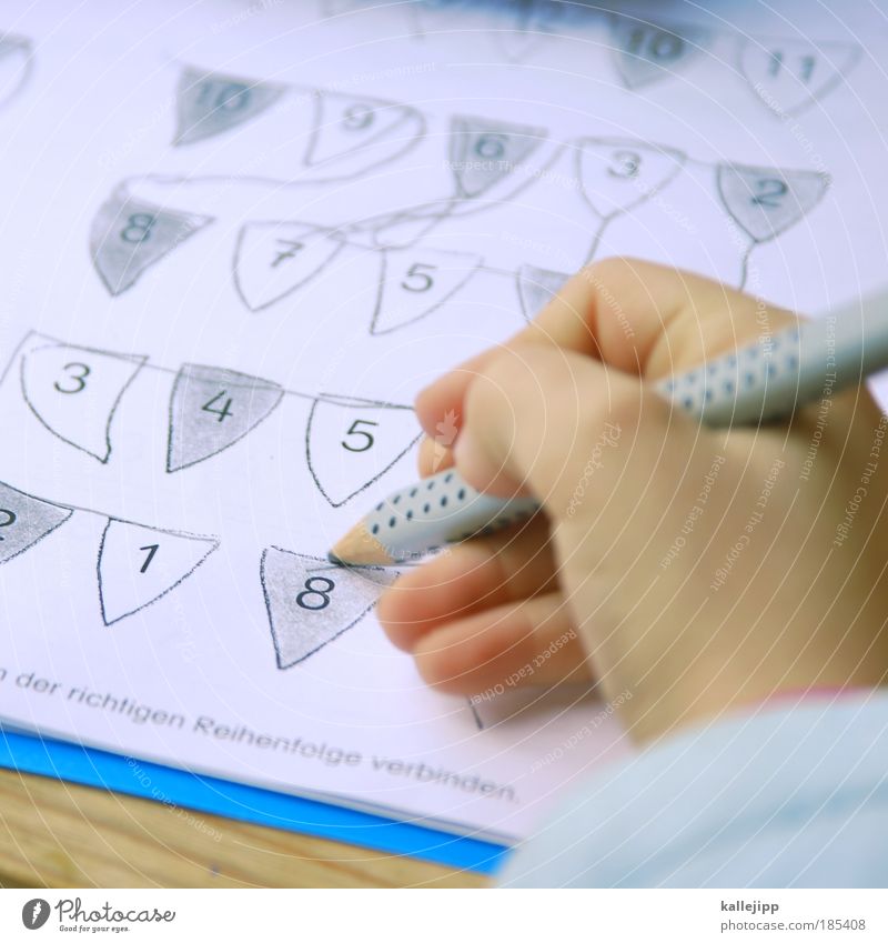 das achte weltwunder Kindererziehung Bildung Schule lernen Schulkind Schüler Mädchen Hand Finger 1 Mensch 3-8 Jahre Kindheit Schriftzeichen Ziffern & Zahlen