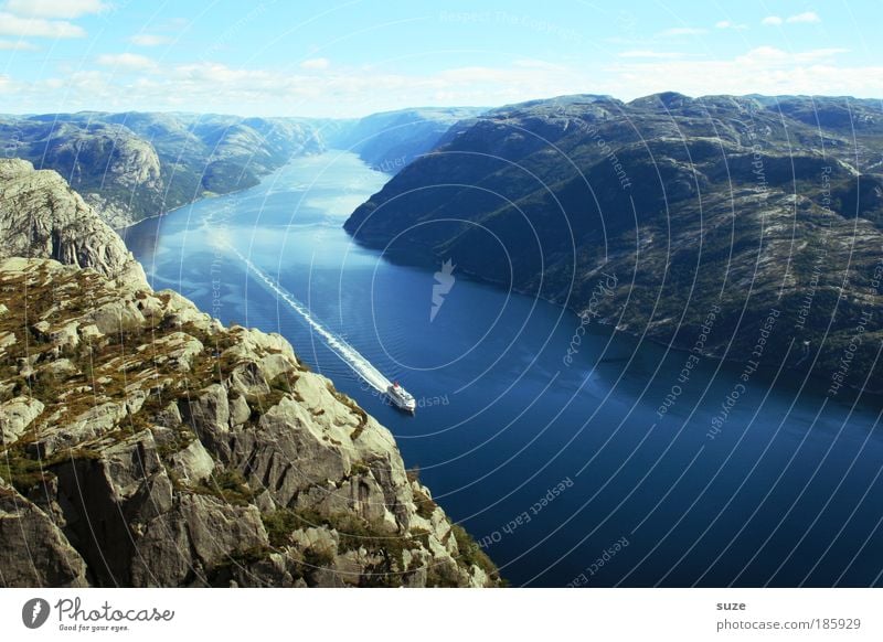 Happy Birthday, Photocase! Fjord Lysefjord Meer Norwegen Skandinavien ruhig Berge u. Gebirge Einsamkeit blau Küste Berghang Felsen Geröll Wasser frei Freiheit