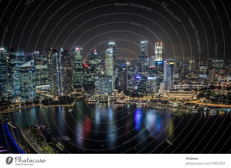 500 Lichter Hauptstadt Skyline Hochhaus Turm Bauwerk Gebäude Architektur Sehenswürdigkeit entdecken glänzend Beleuchtung leuchten Lampe Kitsch schwarz Singapore