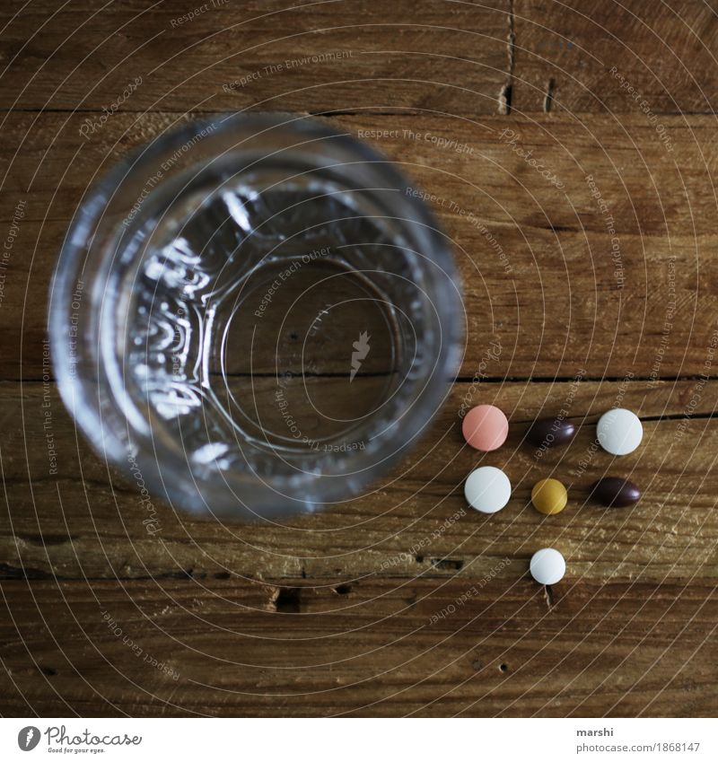 die Dosis macht das Gift Getränk trinken Trinkwasser Arzt Gefühle Stimmung Tablette Medikament einnehmen dosis Krankheit Vitamin Gesundheit Apotheke