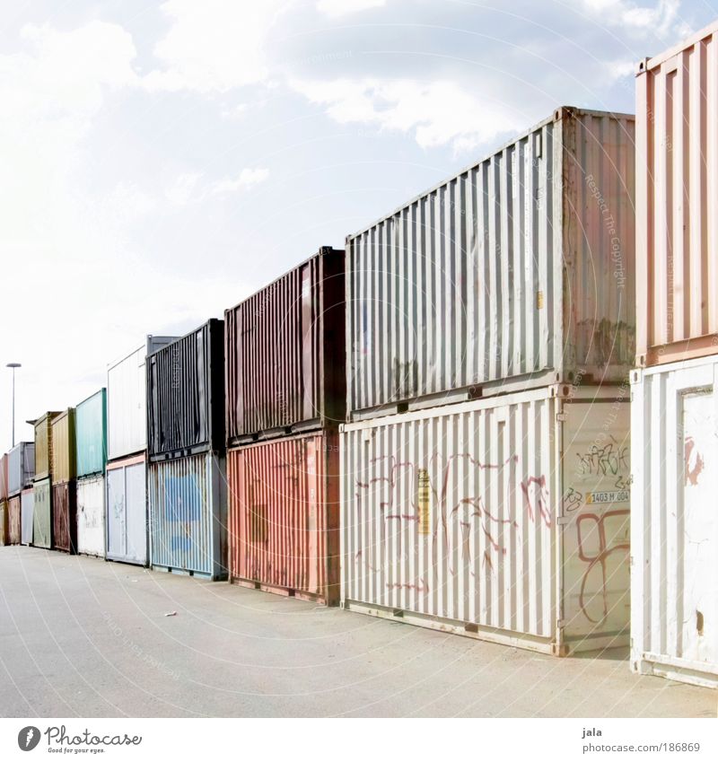 container. Industrieanlage Fabrik Hafen Güterverkehr & Logistik Lastwagen Schienenverkehr groß Himmel Container Ware Lager Handel sehr viele Farbfoto