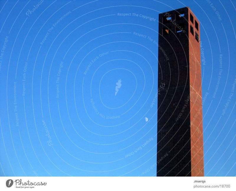 Minimal Licht rot Einsamkeit einfach Architektur Kunst Kultur Himmelskörper & Weltall Turm Schatten blau Klarheit Mond