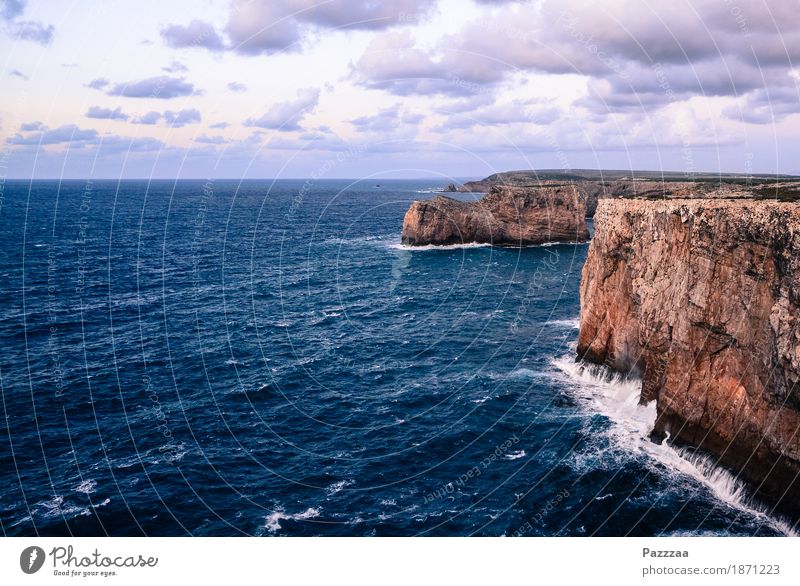 Klippenküste Natur Wind Sturm Felsen Wellen Küste Bucht Meer Schwimmen & Baden wild Atlantik Algarve Portugal Brandung Farbfoto Außenaufnahme Menschenleer