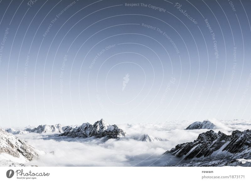 berge Wolken Wolkendecke Schnee Berge u. Gebirge Gipfel kalt Gletscher fliegen Klettern Bergsteigen Winter Höhe Zugspitze Alpen