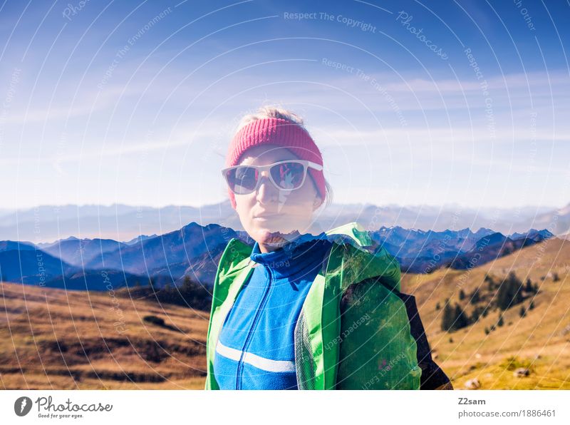 Doppel hält besser Abenteuer Berge u. Gebirge wandern Junge Frau Jugendliche 18-30 Jahre Erwachsene Natur Landschaft Himmel Herbst Schönes Wetter Alpen
