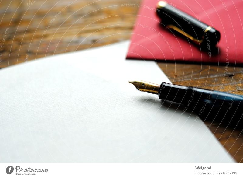 Weißraum Schreibwaren Papier Zettel Schreibstift nachhaltig gold Akzeptanz Vertrauen Brief schreiben Briefumschlag Tisch Kontakt Tinte Trauer ruhig Freundschaft