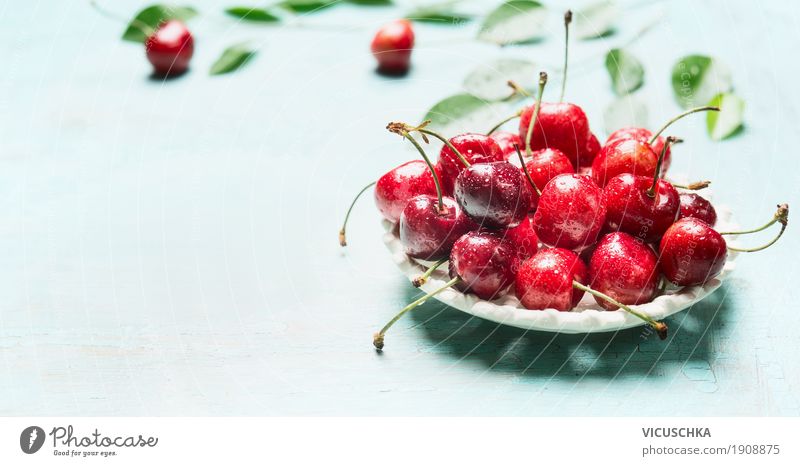 Schüssel mit frischen roten Kirschen Lebensmittel Frucht Dessert Lifestyle Stil Design Gesundheit Gesunde Ernährung Sommer Tisch Natur Hintergrundbild Vitamin