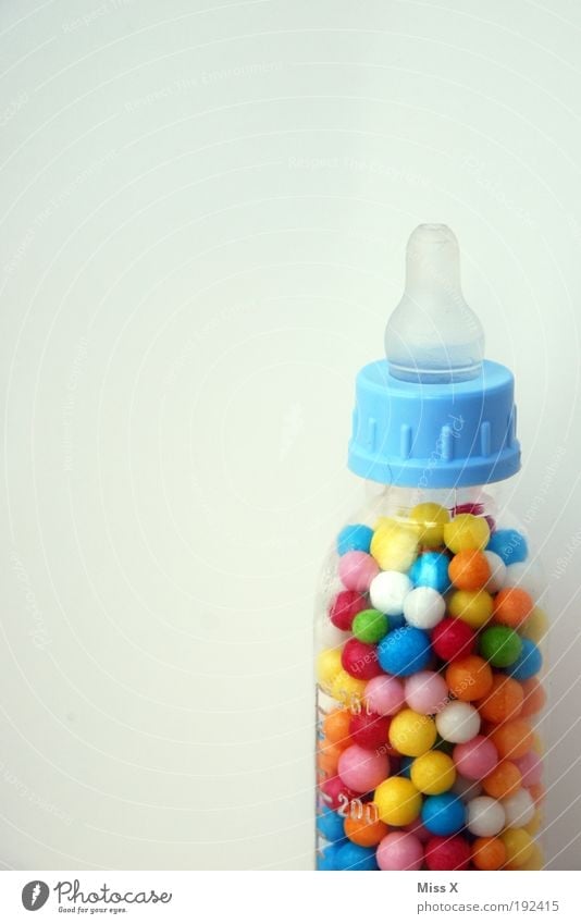 fürs Baby Lebensmittel Süßwaren Ernährung Freizeit & Hobby Spielen Kinderspiel rund süß mehrfarbig Farbe Kindheit Farbenspiel Schnuller saugen Flasche