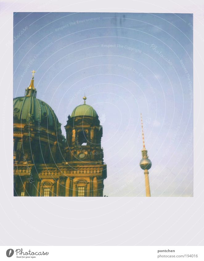 Fernsehturm und Dom in berlin Ferien & Urlaub & Reisen Tourismus Ausflug Sightseeing Städtereise Technik & Technologie Kultur Fernsehen Berlin Hauptstadt