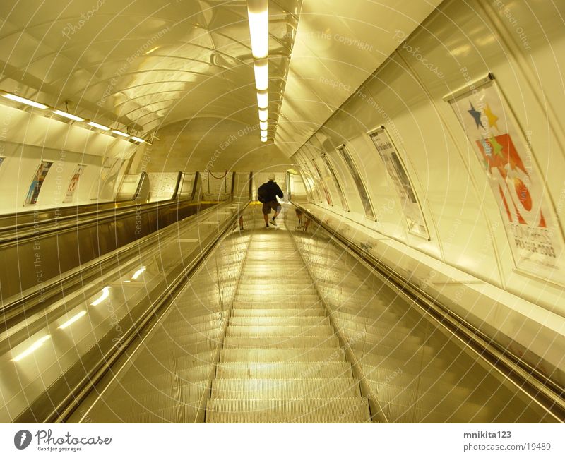 Metro U-Bahn Verkehr - ein lizenzfreies Stock Foto von Photocase