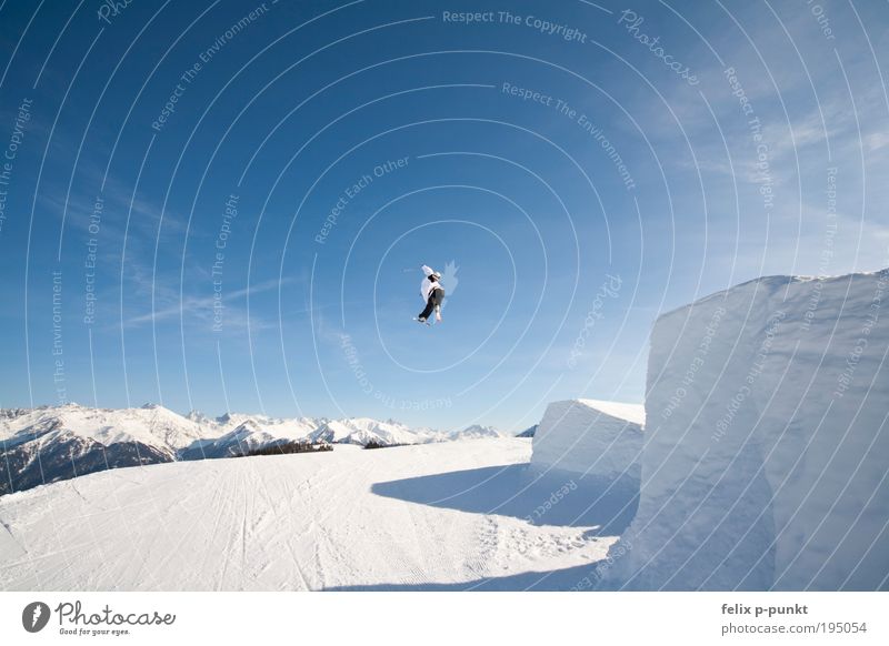Japan Air Mensch maskulin 1 springen Freestyle Vergnügungspark Wolken Panorama (Aussicht) Berge u. Gebirge Bundesland Tirol drehen Erfolg weiß blau Winter