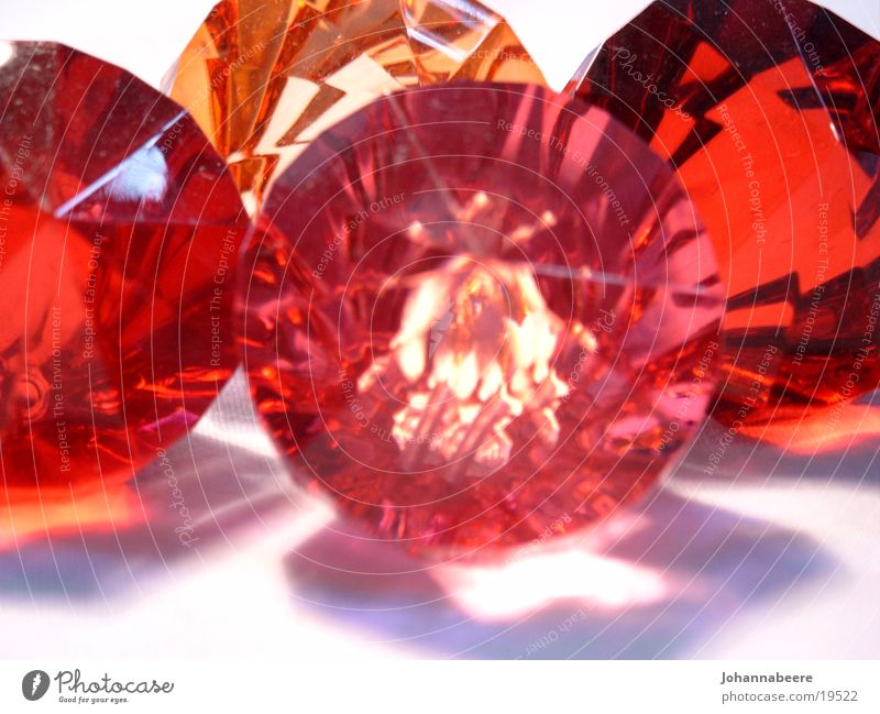 Kristalle Reflexion & Spiegelung Kristallstrukturen Glas orange rot pink