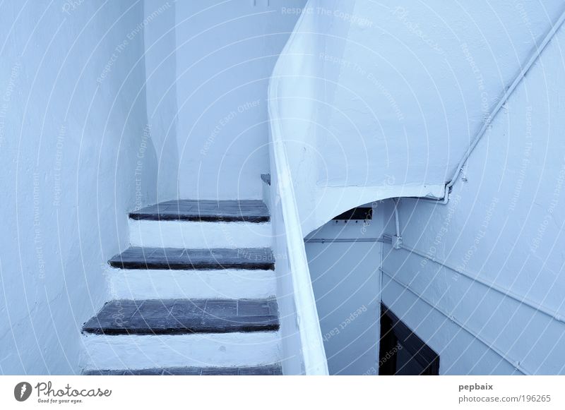 Haus Treppe träumen Inland Top Farbfoto Innenaufnahme Menschenleer Blitzlichtaufnahme Weitwinkel