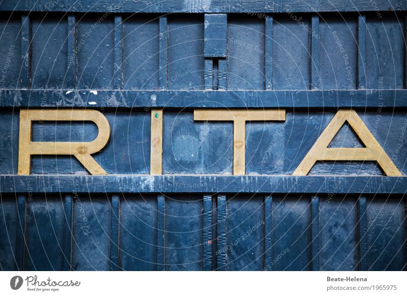Lovely Rita Ferien & Urlaub & Reisen Haus Mauer Wand Fassade Gold Stahl Schriftzeichen alt Kommunizieren leuchten verblüht ästhetisch außergewöhnlich elegant