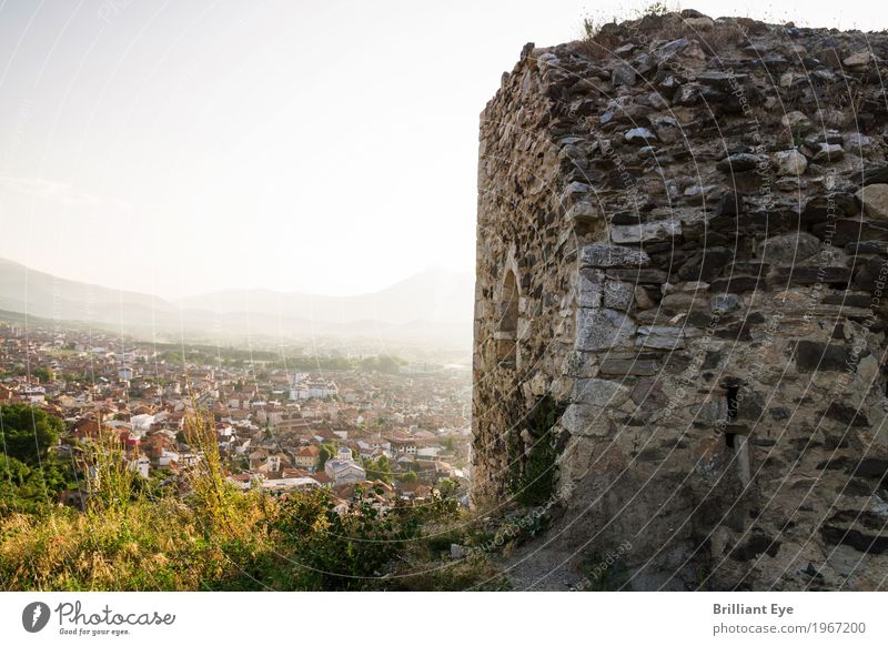 Burgruine der Stadt Prizren, Kosovo Ferien & Urlaub & Reisen Tourismus Ausflug Ferne Freiheit Sommer Hügel Felsen Europa Stadtrand Haus Architektur