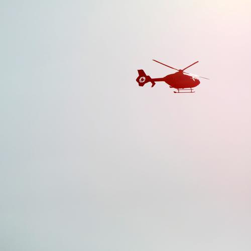 Christoph 53 Pilot Luftverkehr Verkehr Verkehrsmittel Verkehrsunfall Hubschrauber Rettungshubschrauber Fluggerät Flughafen Flugplatz fliegen Geschwindigkeit