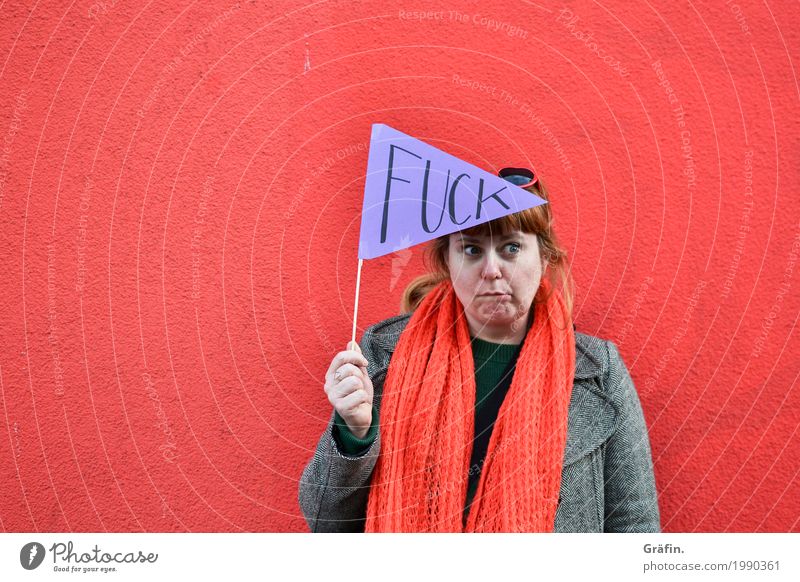 [HH17 Fähnchentour] Fuck the what Mensch feminin Junge Frau Jugendliche 30-45 Jahre Erwachsene Schriftzeichen Schilder & Markierungen festhalten Kommunizieren
