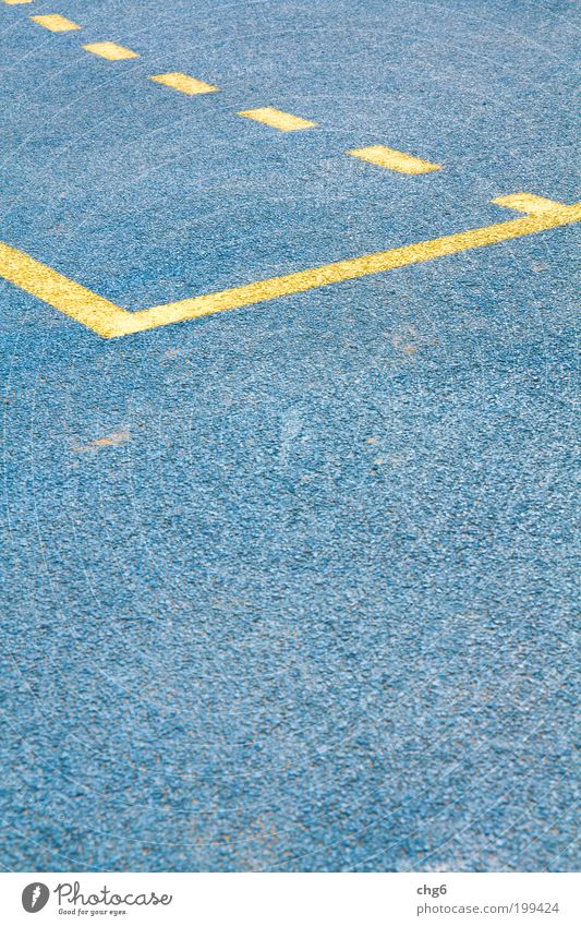 Sportliche Strukturen II Kunststoff Schilder & Markierungen Linie blau gelb Platz Tartan Strukturen & Formen Farbfoto Außenaufnahme Detailaufnahme abstrakt