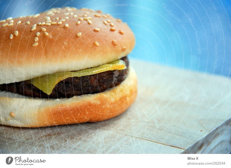Chickenburger MDH: gestern 1,59 € Lebensmittel Fleisch Käse Brötchen Ernährung Mittagessen Abendessen Fastfood lecker saftig ungesund Sesam Fett Kalorie