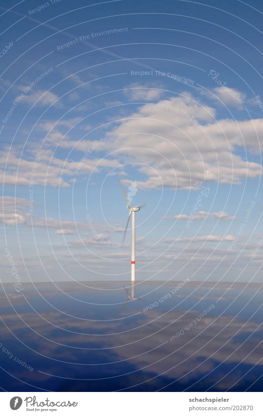Windrad Windrad Technik & Technologie Energiewirtschaft Erneuerbare Energie Windkraftanlage Energiekrise Umwelt Luft Himmel Wolken Klima Klimawandel blau