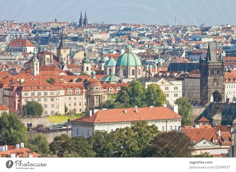 PRAG CITY Prag Moldau blau Ferien & Urlaub & Reisen Reisefotografie Karlsbrücke Brücke Tschechien Beleuchtung Stadt Europa Städtereise Postkarte Sonnenstrahlen