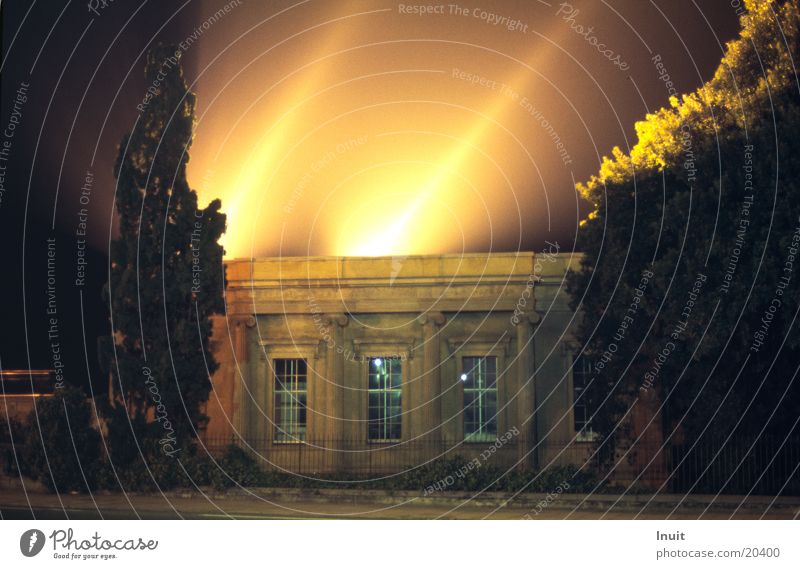 Strahler England Nachtaufnahme Lampe Licht Architektur Beleuchtung Scheinwerfer