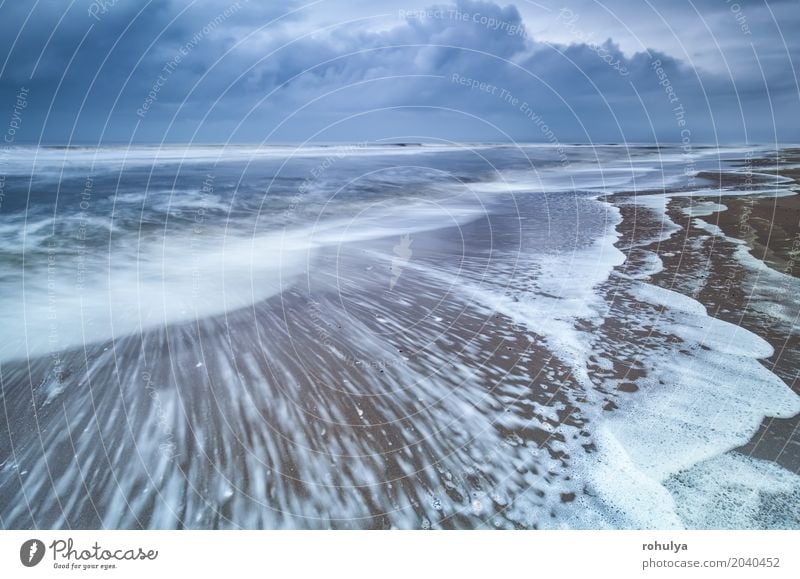 stürmischer Morgen an der Nordseeküste Strand Meer Natur Landschaft Sand Himmel Wolken Horizont Sommer Unwetter Wellen Küste Bewegung blau winken Wasser