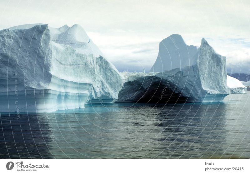 Eisberg 03 Grönland Meer kalt blau