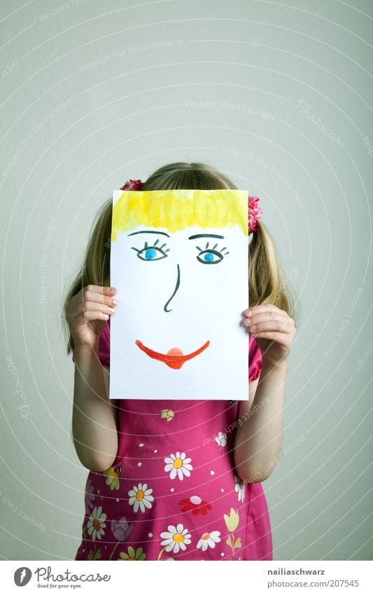 Fröhlich Spielen Mensch feminin Kind Mädchen Kindheit Haare & Frisuren Gesicht 1 3-8 Jahre Zeichen Lächeln lachen frech Fröhlichkeit mehrfarbig gelb rot Gefühle