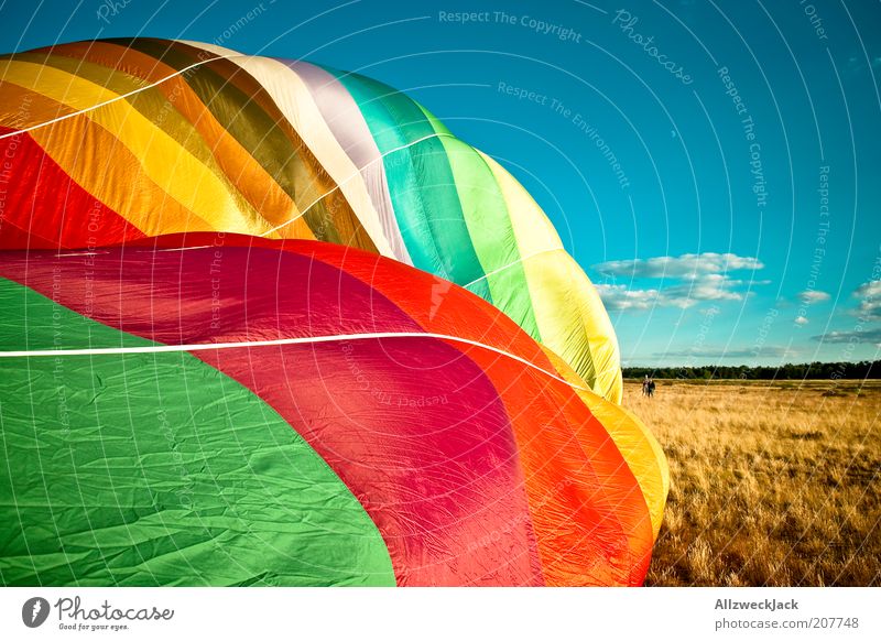 Luftnummer Freizeit & Hobby Ballonfahrt Sommer maskulin Mann Erwachsene Abenteuer Umwelt Landschaft mehrfarbig Farbfoto Außenaufnahme Tag Totale