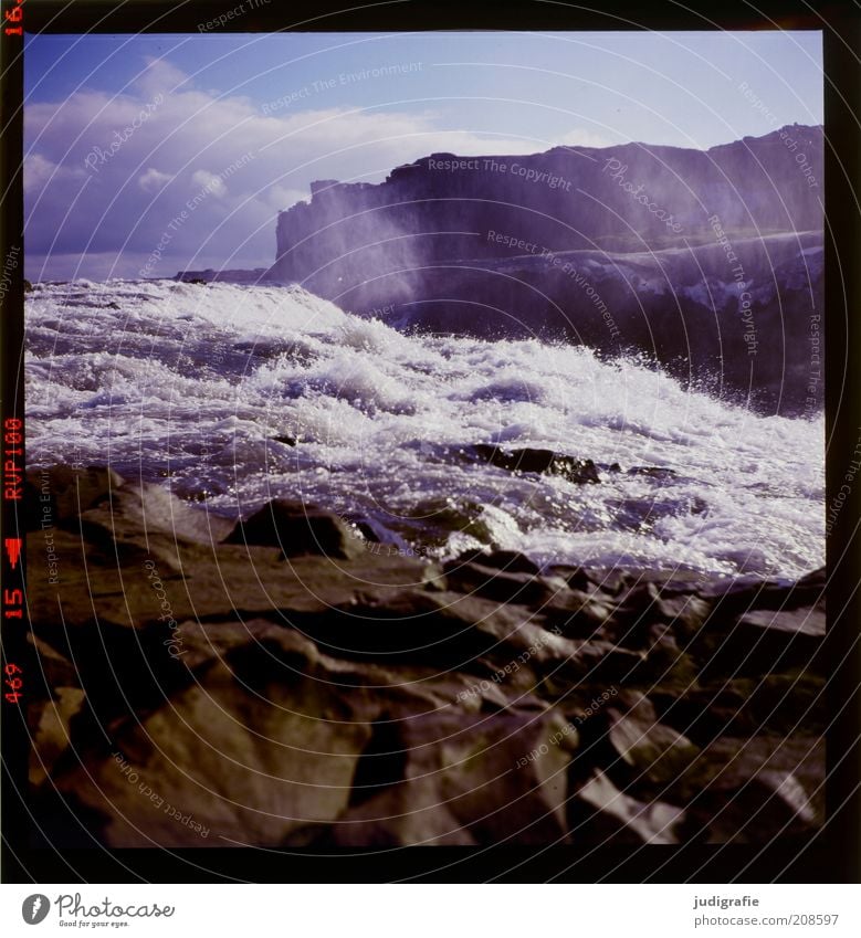 Island Umwelt Natur Landschaft Urelemente Wasser Himmel Berge u. Gebirge Schlucht Wasserfall Dettifoss dunkel gigantisch kalt nass wild Stimmung Einsamkeit