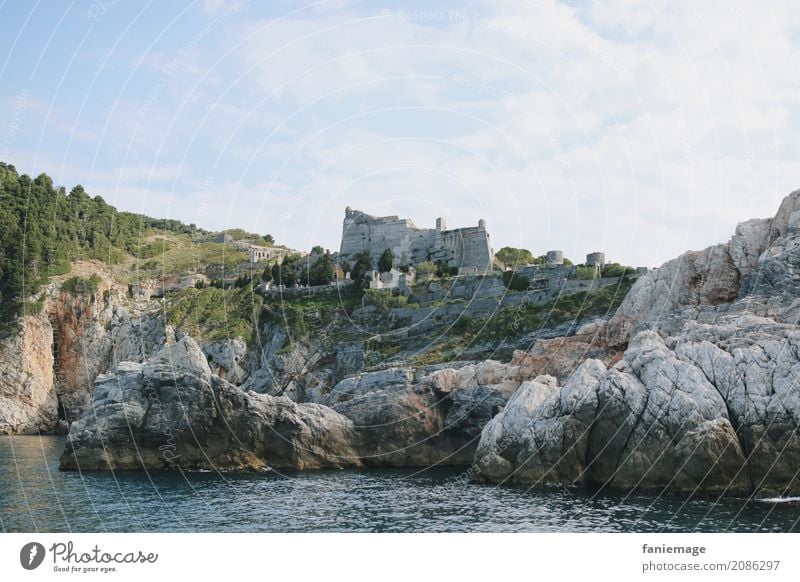 Cinque Terre XVII Umwelt Natur Landschaft alt Portovenere Italien Mittelmeer Ruine mediterran Felsen Felsküste Hügel Wasser Meer Ferien & Urlaub & Reisen