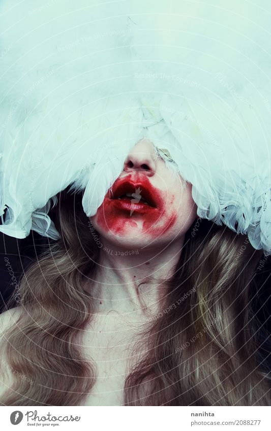 Vampir Porträt für Halloween-Nacht Lippenstift Karneval feminin Junge Frau Jugendliche 1 Mensch 18-30 Jahre Erwachsene Kunst Künstler Kunstwerk Fotografie blond