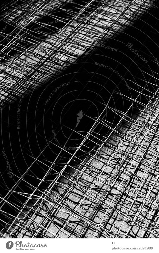 zaun Baustelle Zaun Metallzaun Bauzaun dunkel eckig hell Platzangst komplex Schwarzweißfoto Außenaufnahme abstrakt Muster Strukturen & Formen Menschenleer Tag