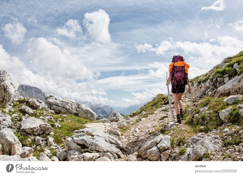 Italien - Dolomiten Ferien & Urlaub & Reisen Tourismus Ausflug Abenteuer Ferne Freiheit Expedition Camping Sommer Sommerurlaub Berge u. Gebirge wandern feminin