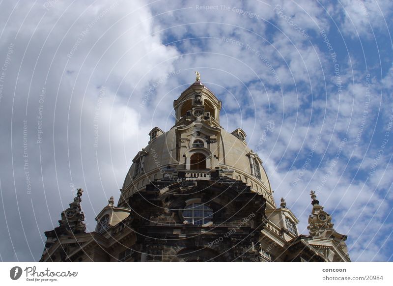 Frauenkirche Dresden Bauwerk Kunstwerk Wolken Sachsen Architektur Religion & Glaube Almosen Barock Himmel Kontrast
