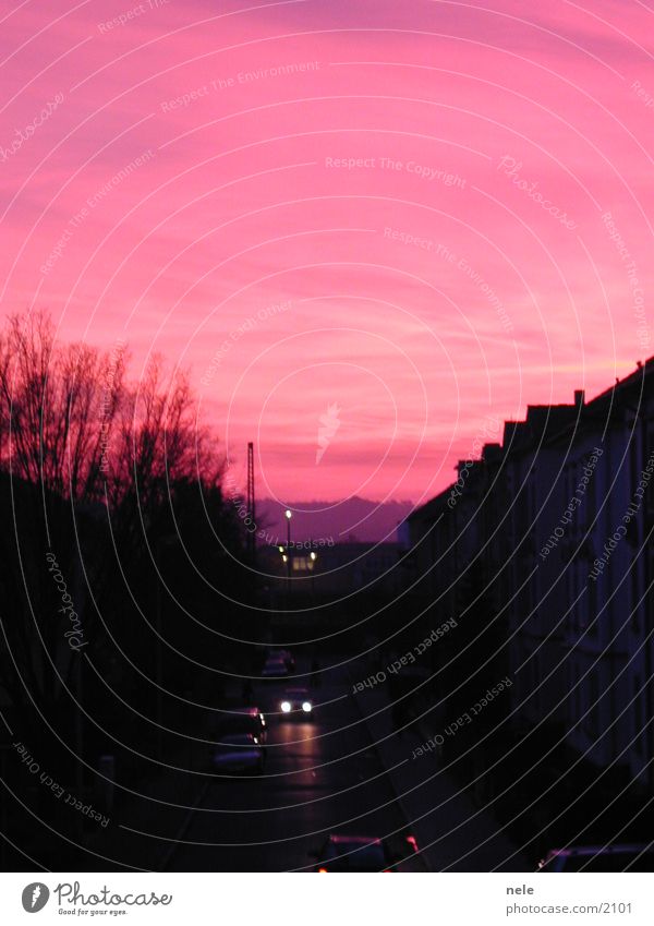 Feierabend Sonnenuntergang Stadt Haus magenta rosa schwarz Club Abend Himmel