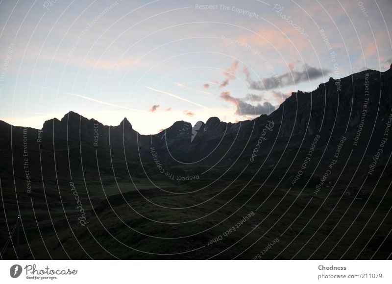Alp(en)traum Ausflug Berge u. Gebirge Natur Landschaft Gipfel Alpen Farbfoto Außenaufnahme Menschenleer Morgendämmerung Sonnenstrahlen Sonnenaufgang